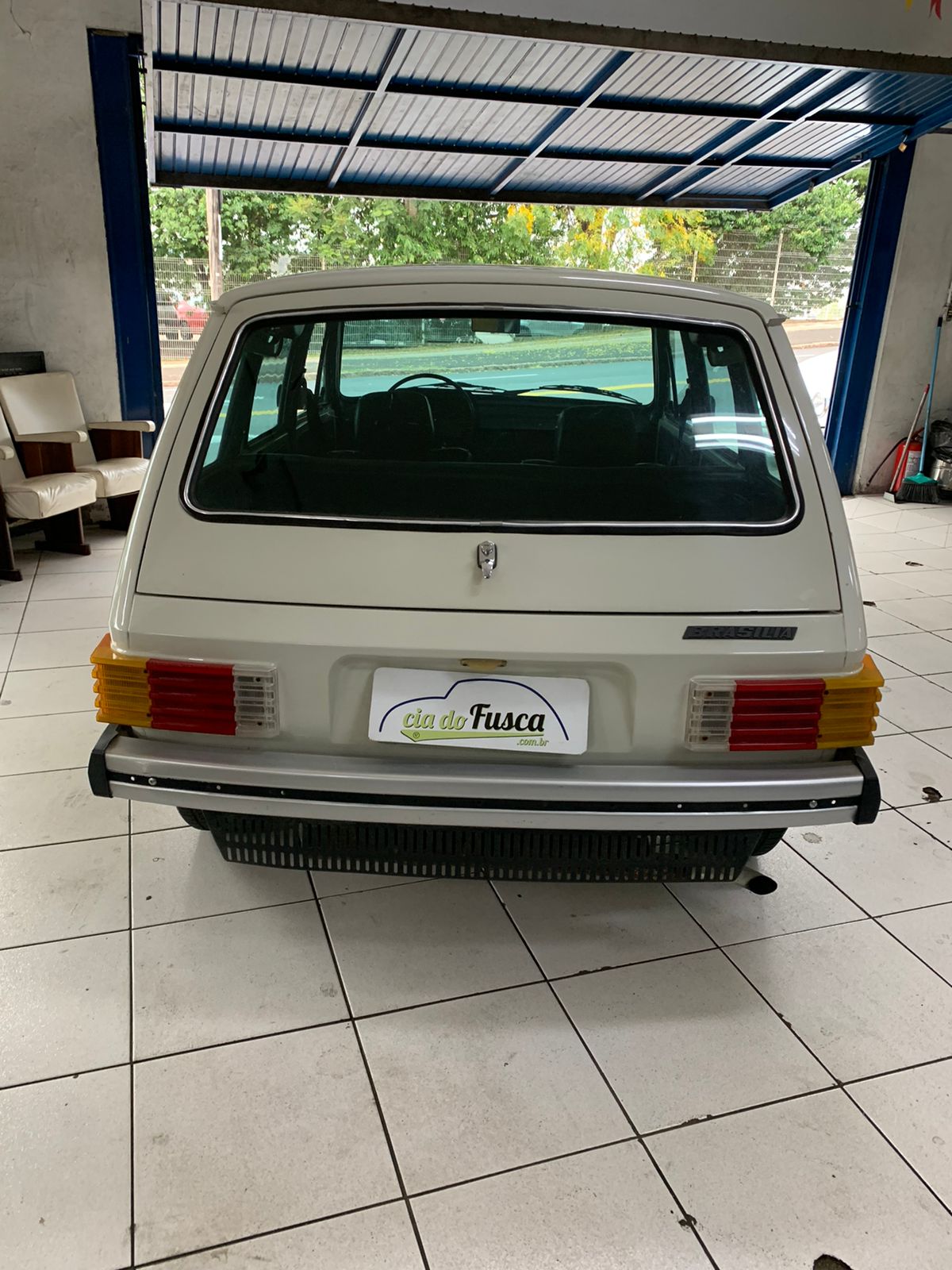 Imagem 2 de 12 do BRASÍLIA 4 PORTAS